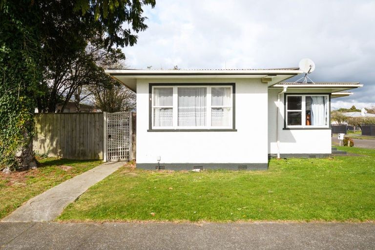 Photo of property in 1a Glen Place, Awapuni, Palmerston North, 4412