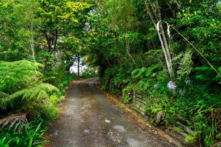 Photo of property in 142 Plateau Road, Te Marua, Upper Hutt, 5018