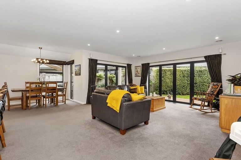 Photo of property in 5 Whistler Close, Rototuna North, Hamilton, 3210