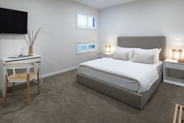 Photo of property in 6/89 Fisher Parade, Sunnyhills, Auckland, 2010