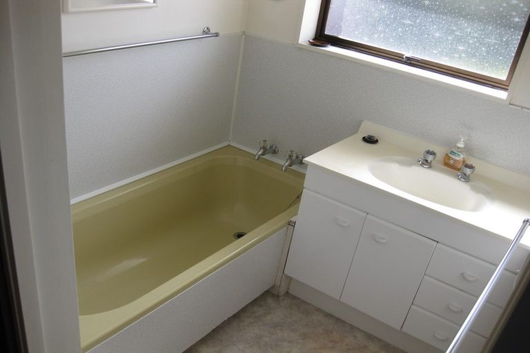 Photo of property in 1/16b Montclare Avenue, Ilam, Christchurch, 8041