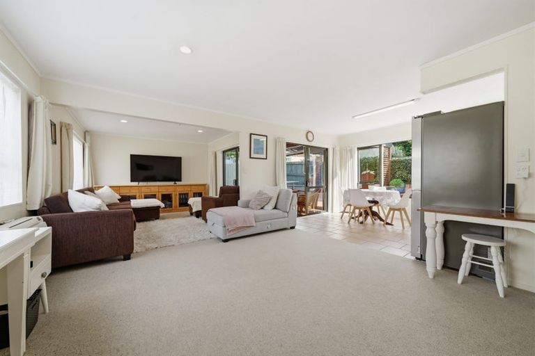 Photo of property in 26b Boundary Road, Opaheke, Papakura, 2113