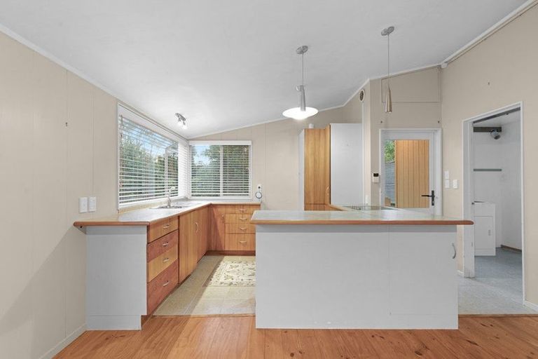 Photo of property in 143 Bays Road, Orere Point, Papakura, 2585