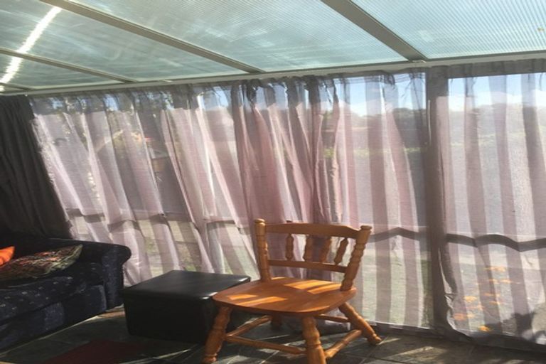 Photo of property in 2/73 Sabys Road, Halswell, Christchurch, 8025