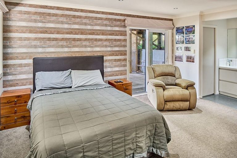 Photo of property in 5b Whitehouse Road, Titahi Bay, Porirua, 5022