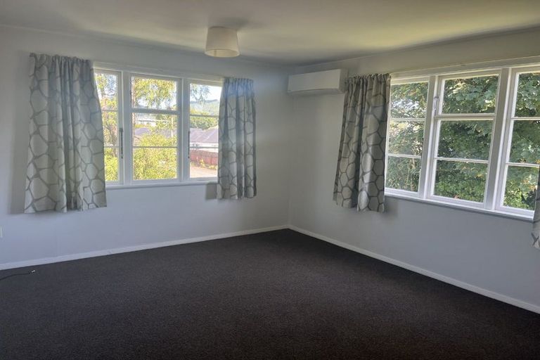 Photo of property in 1/45 Pine Avenue, Ebdentown, Upper Hutt, 5018