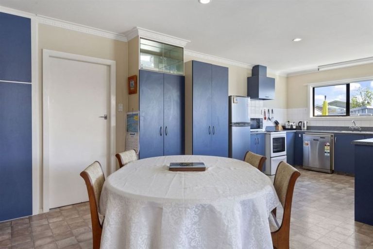 Photo of property in 28 Arran Crescent, Woolston, Christchurch, 8062