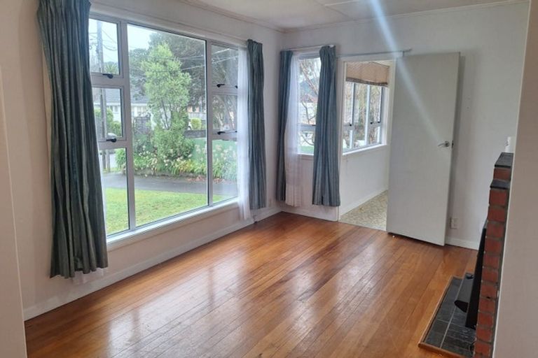 Photo of property in 7 Massey Street, Elderslea, Upper Hutt, 5018