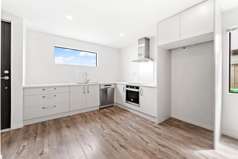 Photo of property in 10 Toia Lane, Silverdale, 0932