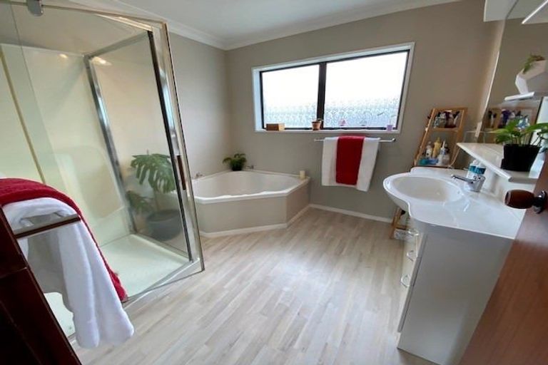 Photo of property in 11 Kotuku Place, Matua, Tauranga, 3110