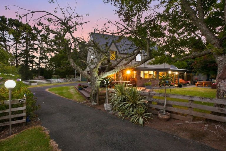 Photo of property in 17 Ridgewood Drive, Ridgewood, New Plymouth, 4371