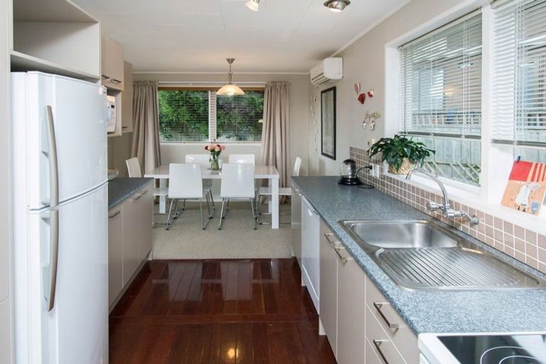 Photo of property in 27 John Gill Road, Shelly Park, Auckland, 2014