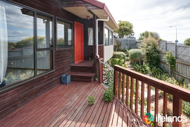 Photo of property in 10 Santa Maria Avenue, Mount Pleasant, Christchurch, 8081