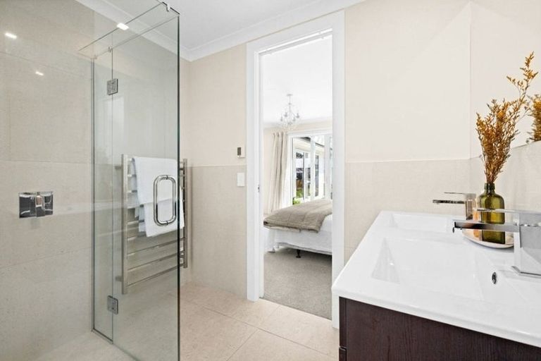 Photo of property in 11 Margaret Avenue, Havelock North, 4130