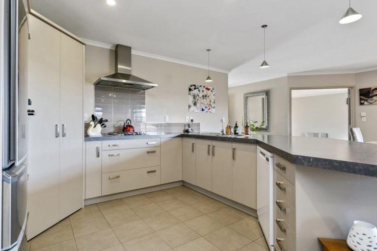 Photo of property in 1 Libby Crescent, Cambridge, 3434