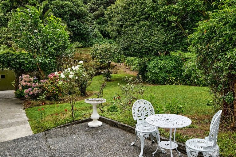 Photo of property in 17 Grass Street, Oriental Bay, Wellington, 6011