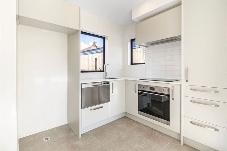 Photo of property in 8/110 Kervil Avenue, Te Atatu Peninsula, Auckland, 0610