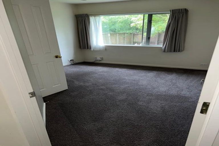 Photo of property in 46 Goldfinch Rise, Unsworth Heights, Auckland, 0632