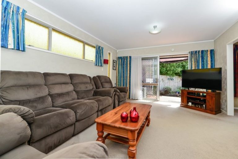 Photo of property in 30 Totara Drive, St Andrews, Hamilton, 3200