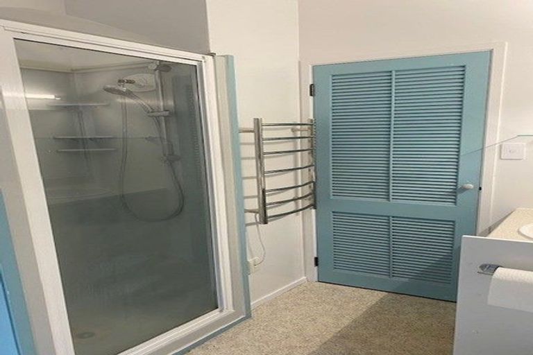 Photo of property in 4a Tui Grove, Elderslea, Upper Hutt, 5018