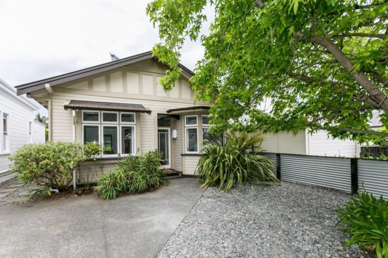 Photo of property in 143 Vigor Brown Street, Napier South, Napier, 4110