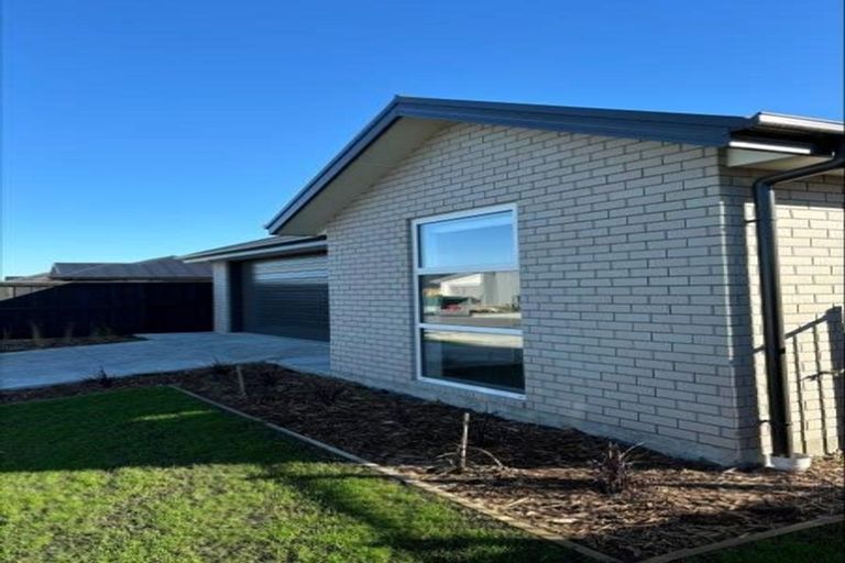 Photo of property in 55 Mehrtens Crescent, Woodend, 7691