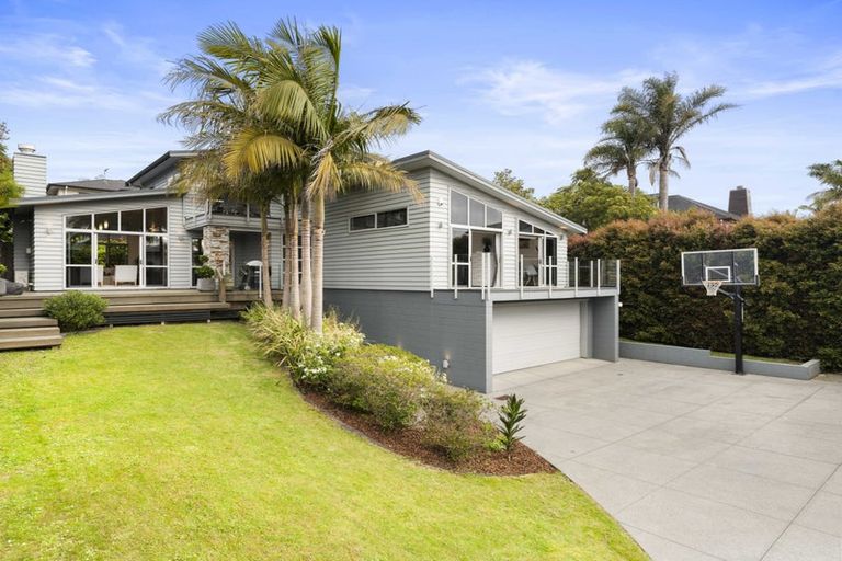 Photo of property in 9 Saint Maroun Rise, The Gardens, Auckland, 2105