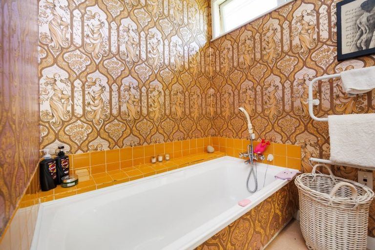 Photo of property in 30 Summerhill Drive, Fitzherbert, Palmerston North, 4410