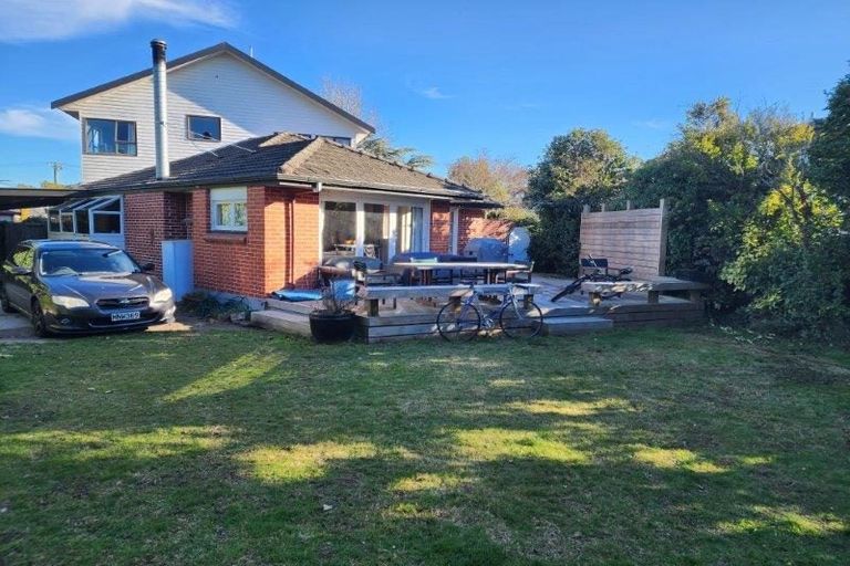 Photo of property in 22 Braithwaite Street, Ilam, Christchurch, 8041