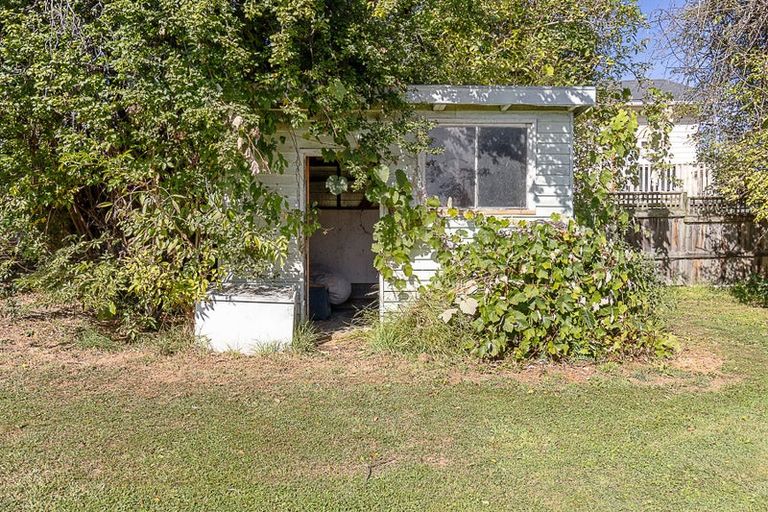 Photo of property in 18 Holdaway Street, Riversdale, Blenheim, 7201