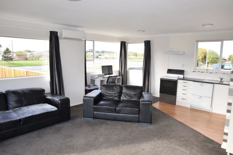 Photo of property in 90 Bay Road, Grasmere, Invercargill, 9810