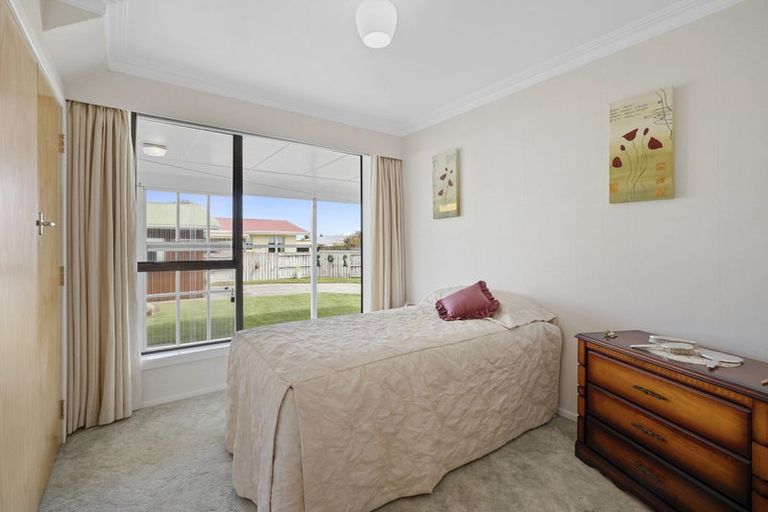Photo of property in 230 Mangorei Road, Merrilands, New Plymouth, 4312