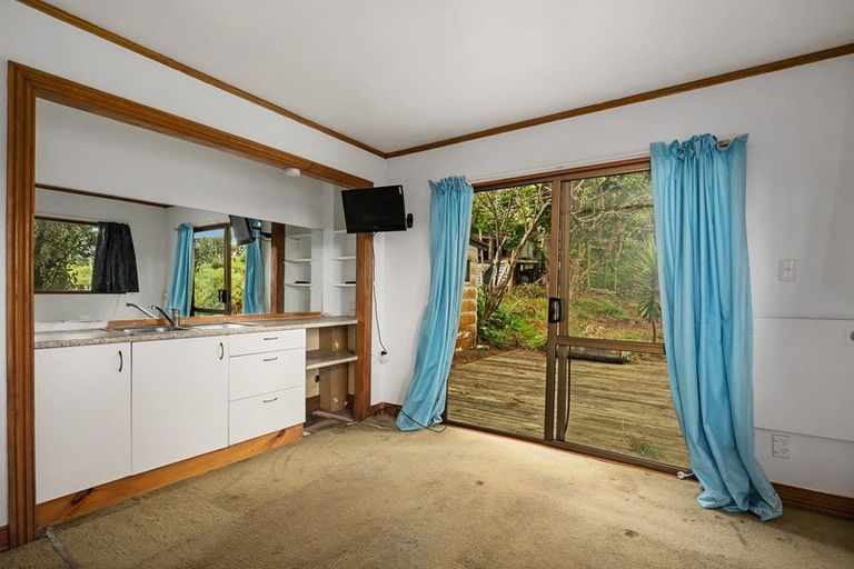Photo of property in 380 Paremoremo Road, Paremoremo, Auckland, 0632