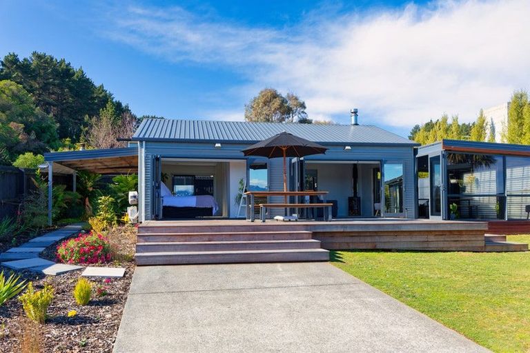Photo of property in 48 Kotare Place, South Bay, Kaikoura, 7300