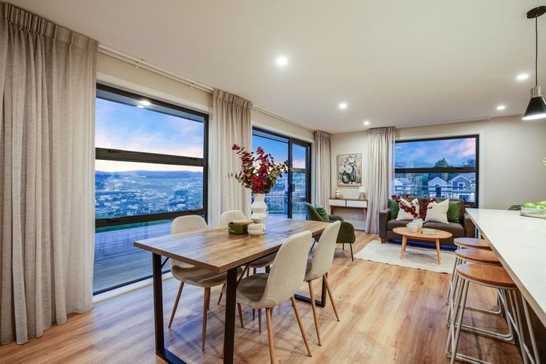 Photo of property in 14 Topsail Way, Whitby, Porirua, 5024