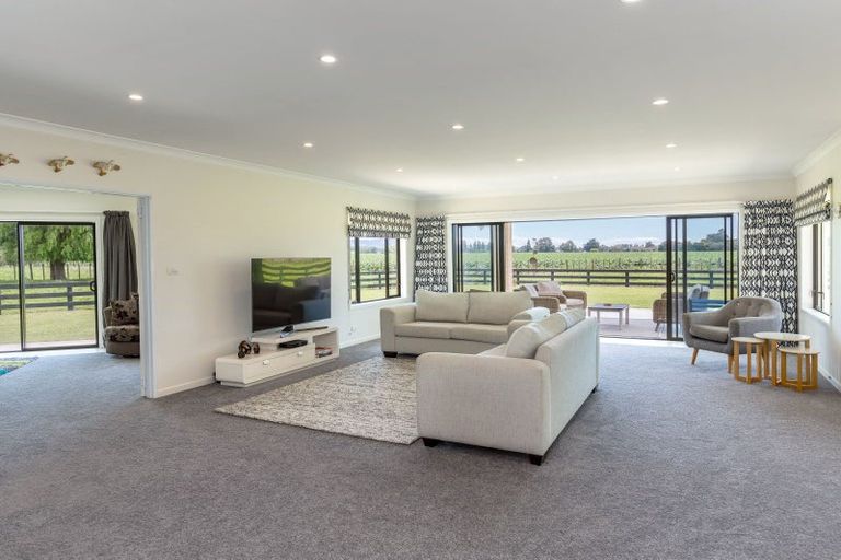 Photo of property in 2/53 Jellicoe Street, Greytown, 5712