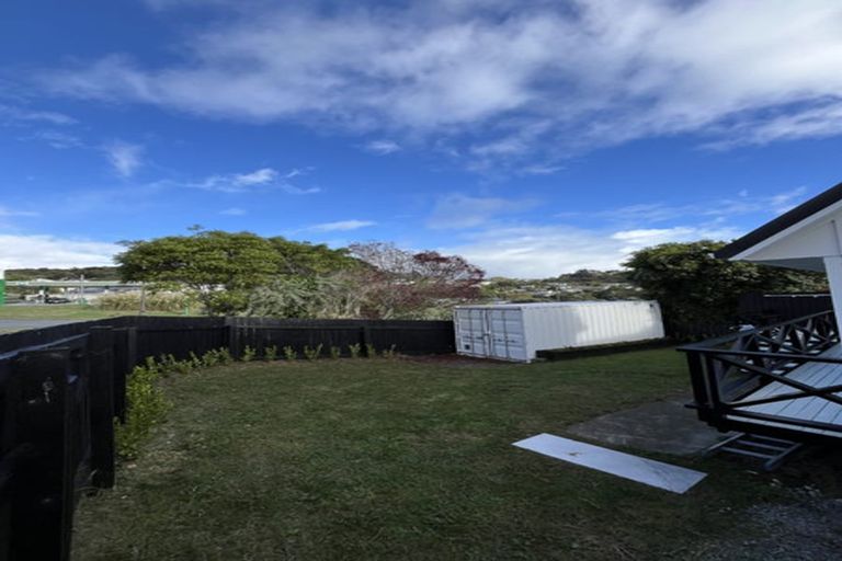 Photo of property in 1/8 Azimuth Place, Whitby, Porirua, 5024