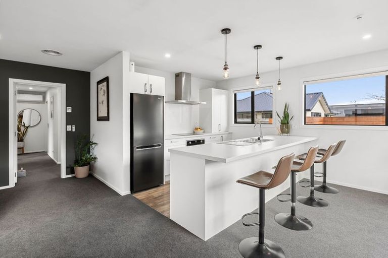 Photo of property in 5 Edna Lane, Lake Hawea, Wanaka, 9382