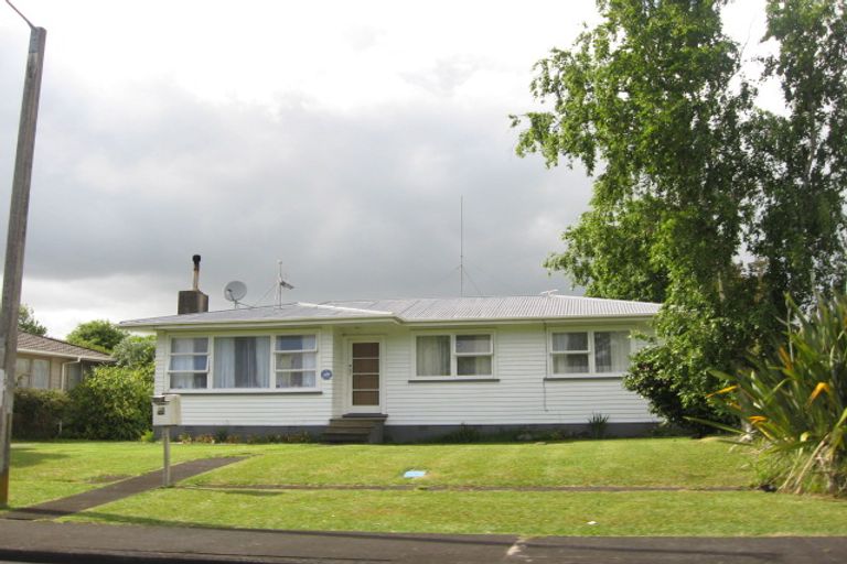 Photo of property in 54 Tatariki Street, Rosehill, Papakura, 2113