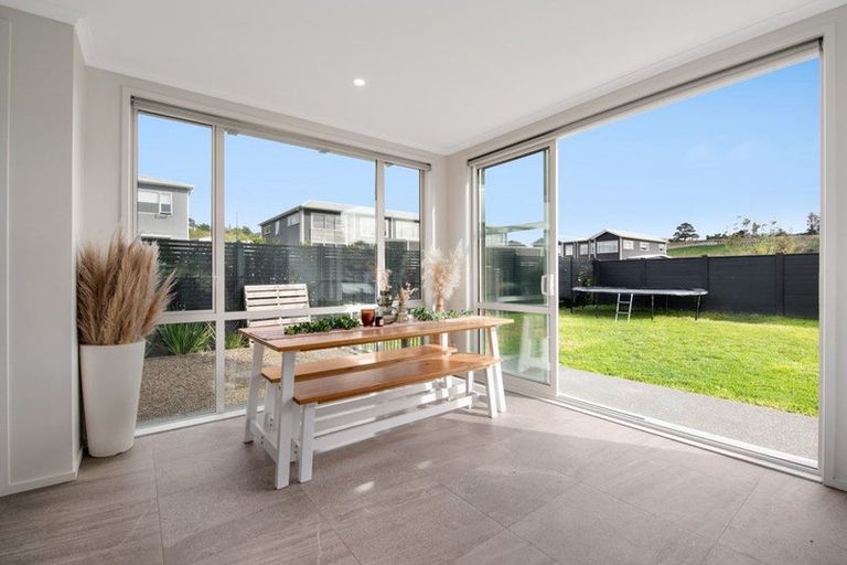 Photo of property in 30 Taitonga Lane, Stanmore Bay, Whangaparaoa, 0932