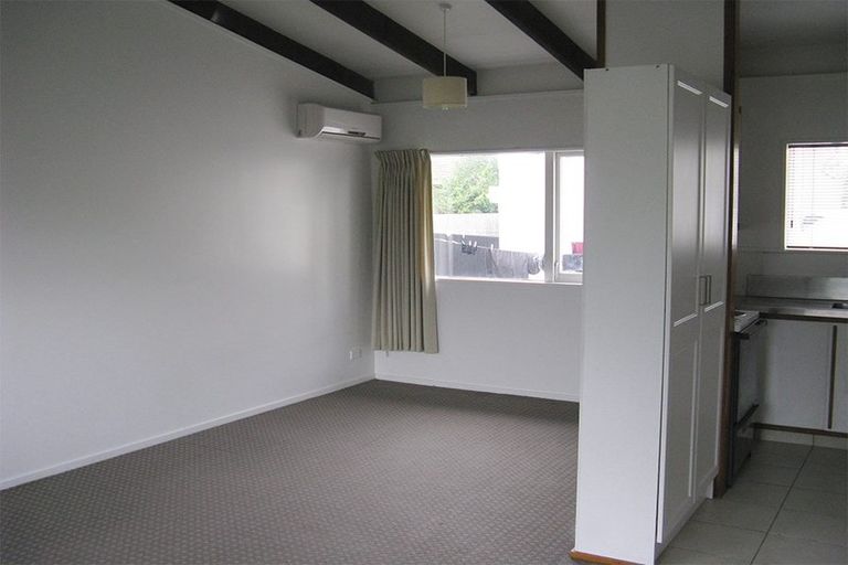 Photo of property in 8/23 Frederick Street, Waltham, Christchurch, 8011