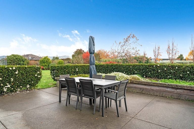 Photo of property in 24 Carrington Drive, Carterton, 5713