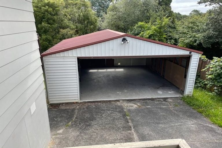 Photo of property in 104 Spinella Drive, Bayview, Auckland, 0629