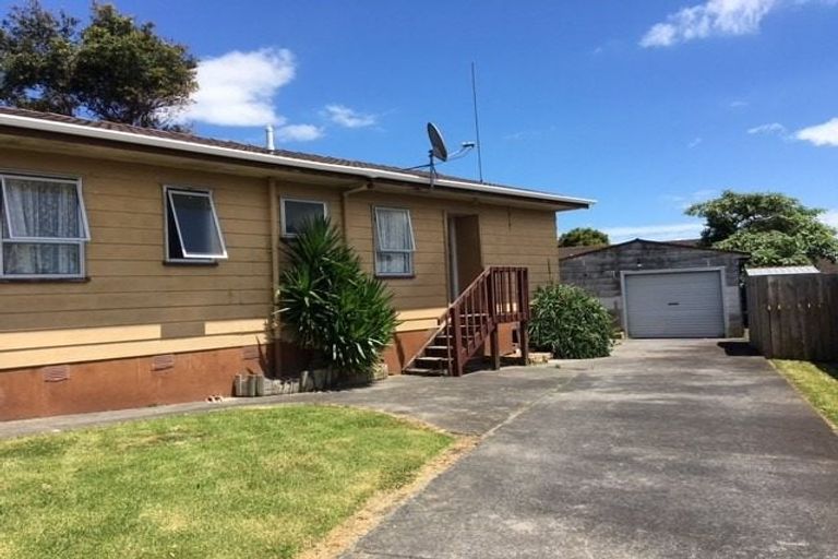 Photo of property in 115 Finlayson Avenue, Clendon Park, Auckland, 2103