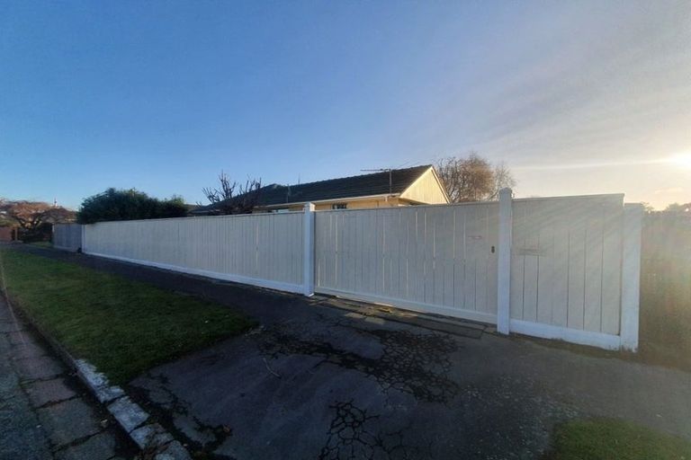 Photo of property in 6 Blairdon Place, Bishopdale, Christchurch, 8053