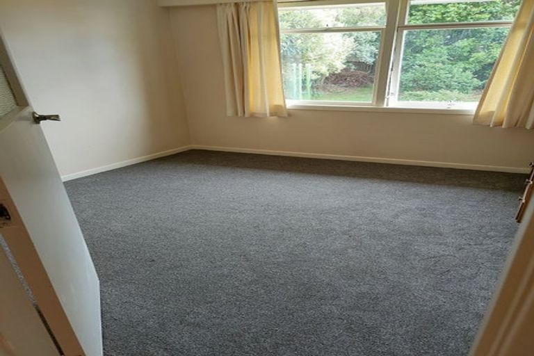 Photo of property in 16a Selwyn Road, Cockle Bay, Auckland, 2014