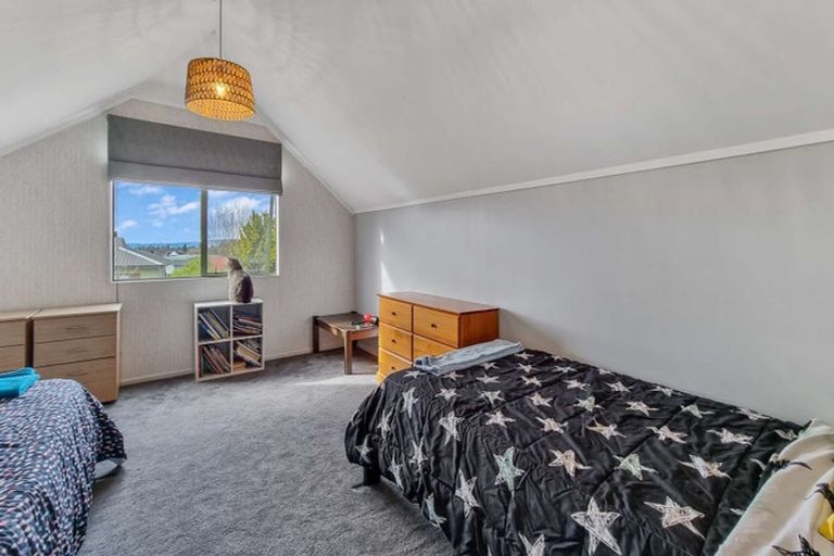 Photo of property in 70 Tawavale Street, Pukehangi, Rotorua, 3015