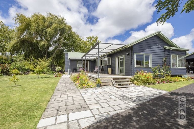 Photo of property in 30 Rosella Grove, Waimauku, 0812