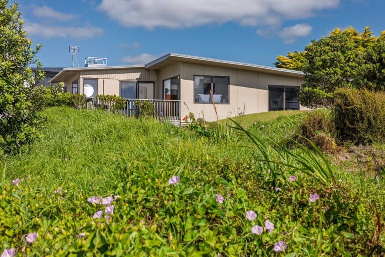 Photo of property in 1009 Papamoa Beach Road, Papamoa Beach, Papamoa, 3118