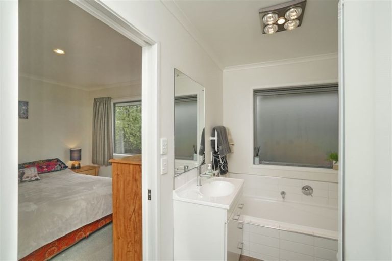 Photo of property in 55 Farnborough Way, Rolleston, 7615